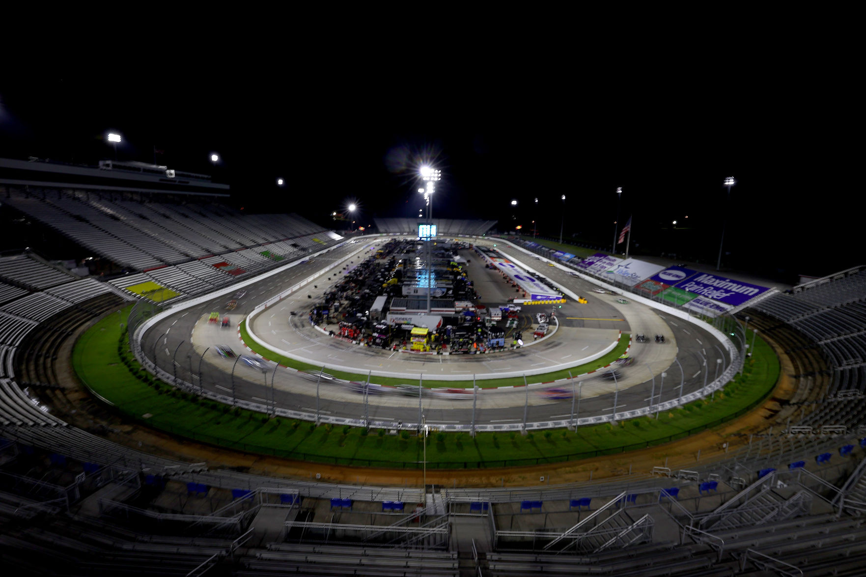 NASCAR Cup Series Blue-Emu Maximum Pain Relief 500